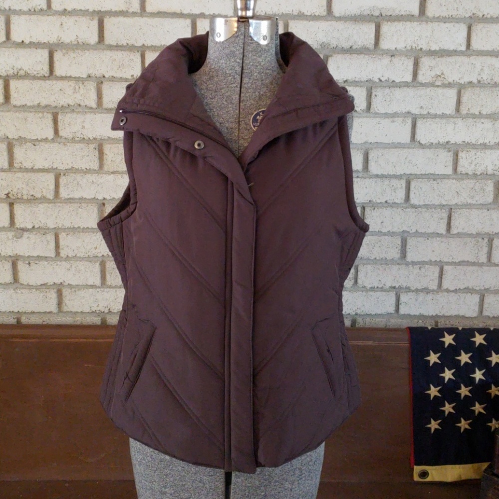Brown Daisy Fuentes Vest